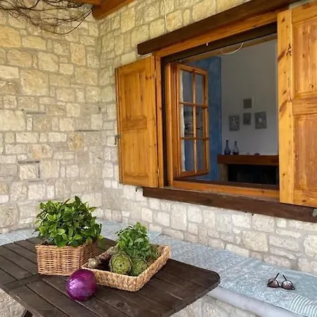 Nyaraló Sani Olive Grove Gem - The Ultimate Sunny Getaway *
