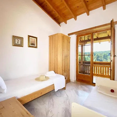 Nyaraló Sani Olive Grove Gem - The Ultimate Sunny Getaway *