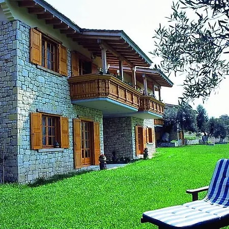 Nyaraló Sani Olive Grove Gem - The Ultimate Sunny Getaway Elani